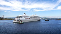 Cruise ship battles rough Pacific seas to save injured, stranded sailor Melbourne Accountant